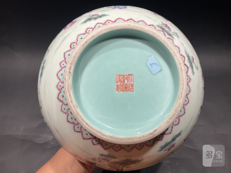 民国 粉彩婴戏图赏瓶 - 图11